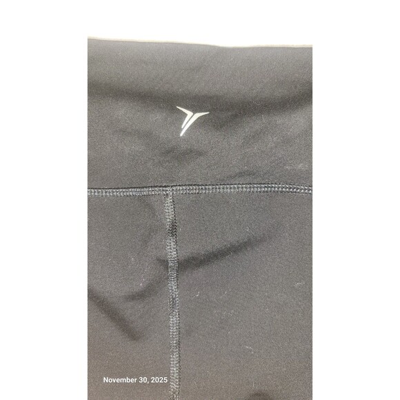 Old Navy Active Slim Boot Cut extra high rise leggings Black NWOT - Picture 6 of 6